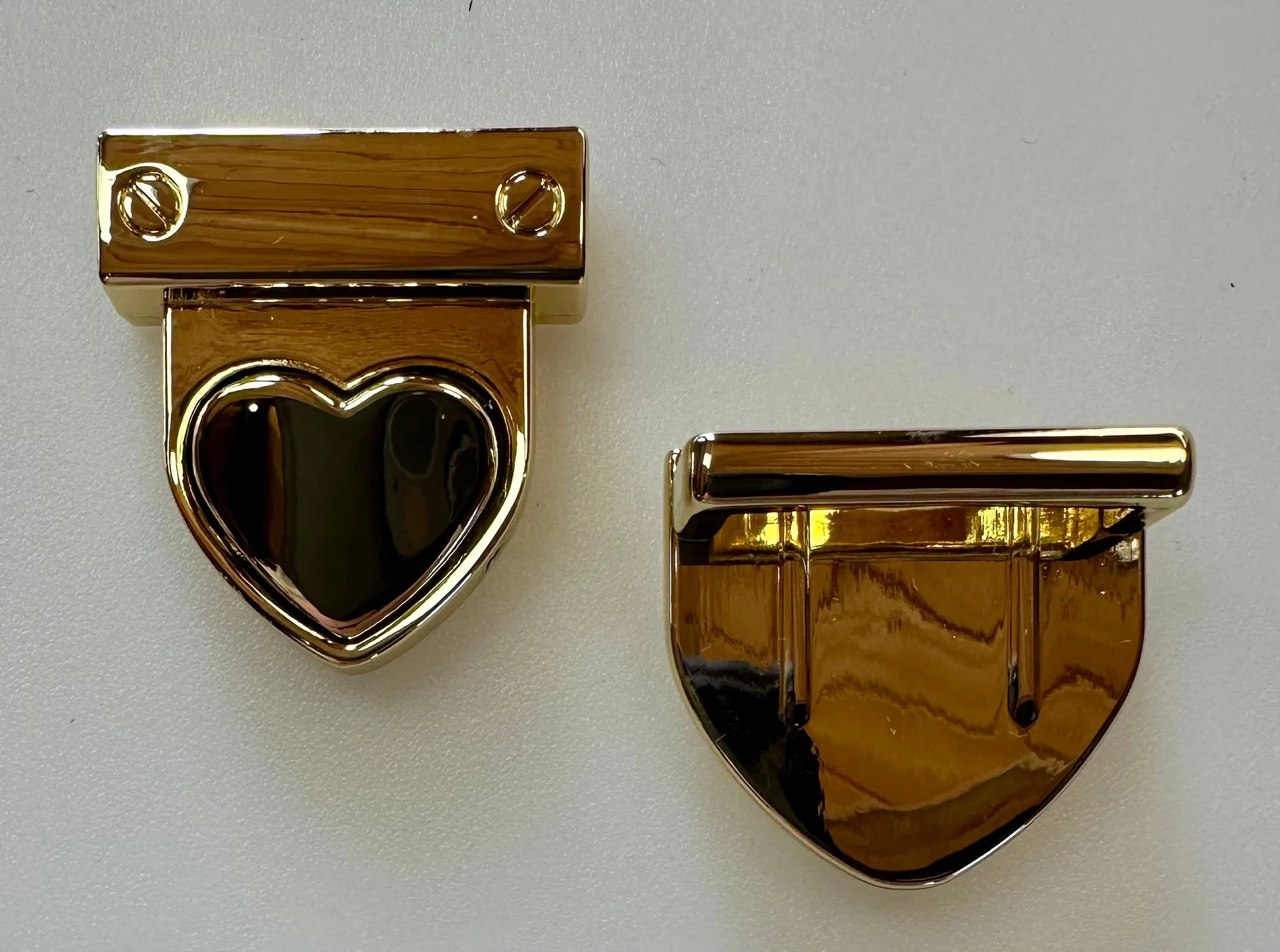 Heart Thumb Lock