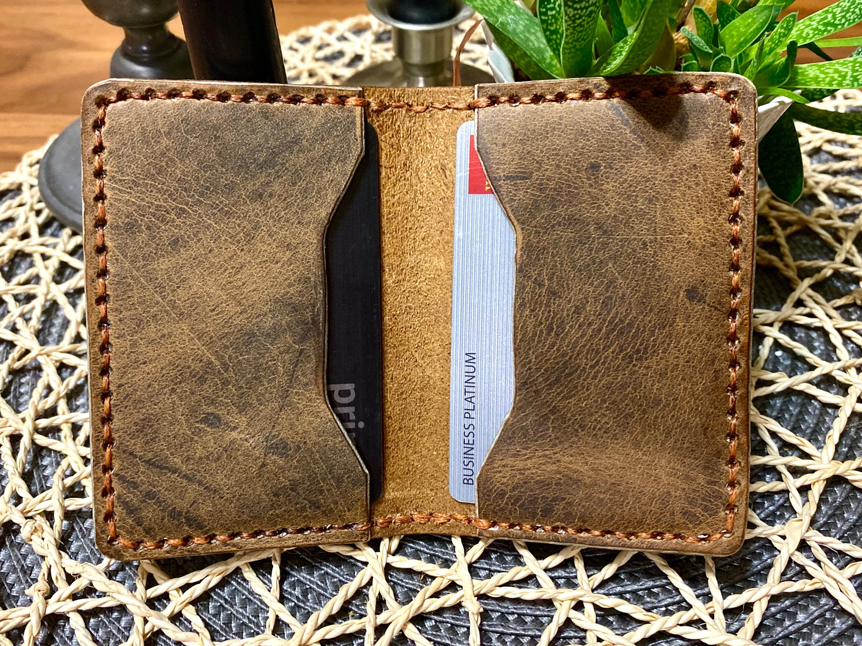 The Minimalist Mk1 | 8-Card Wallet