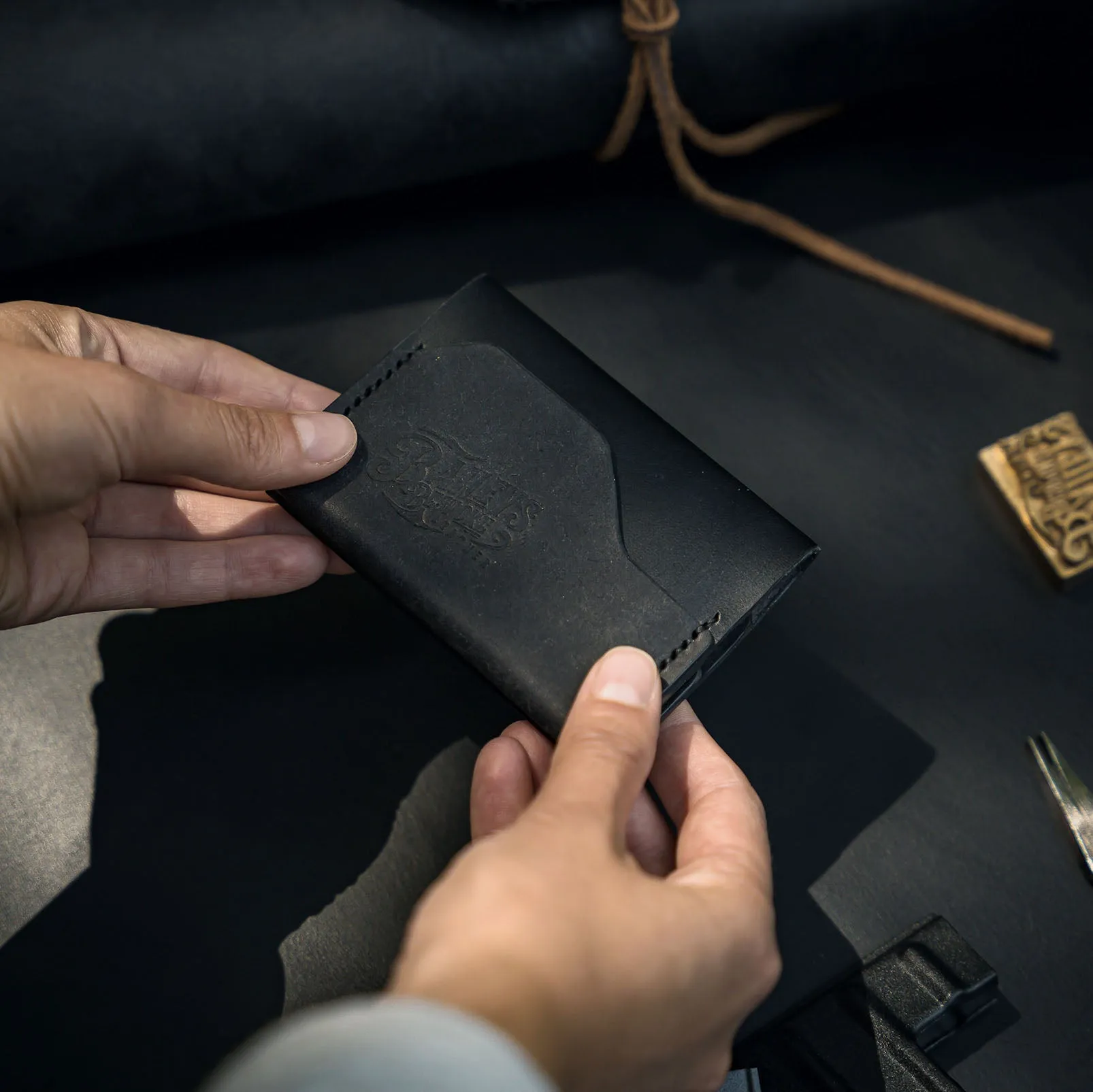 The Minimalist Wallet - Black