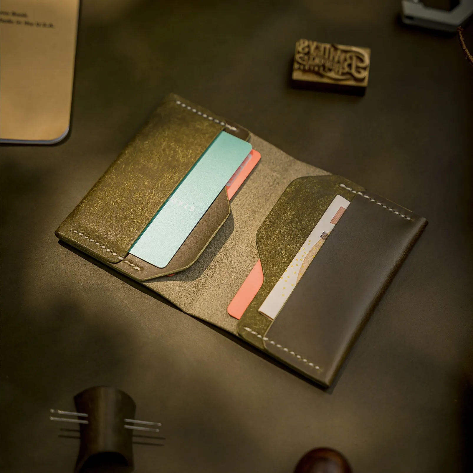 The Minimalist Wallet - Green