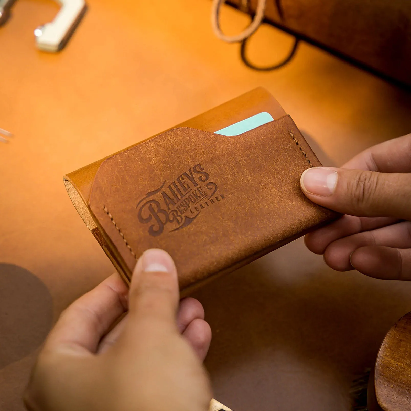 The Minimalist Wallet - Tan